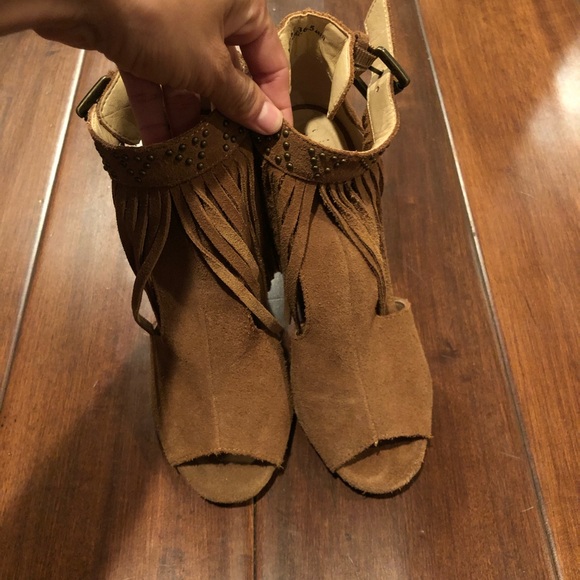 Chinese Laundry Heels - Picture 2 of 3